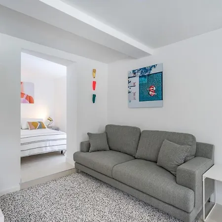 Giovannina N2 Apartment *